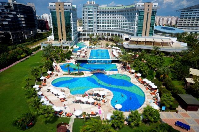 Sherwood Breezes Resort