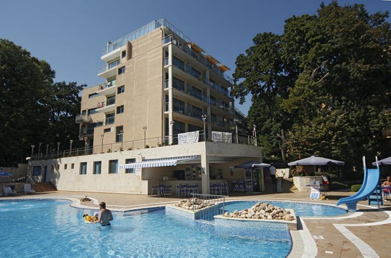 Holiday Park