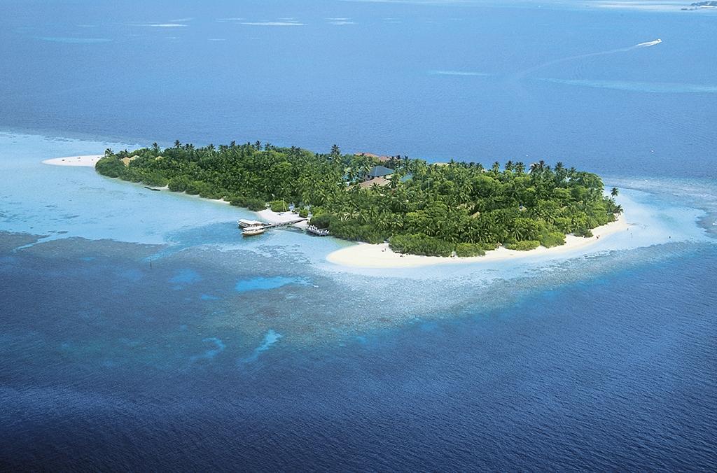 Embudu Village