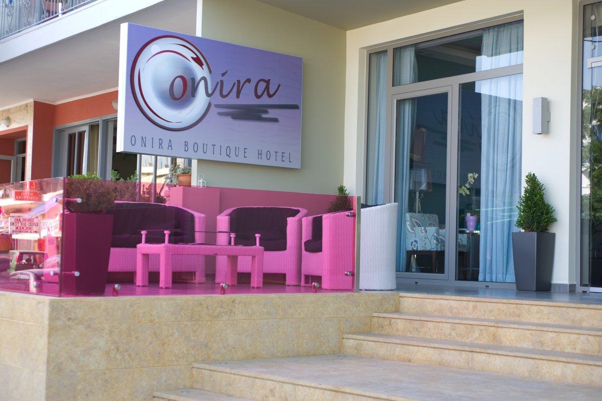 Onira Boutique