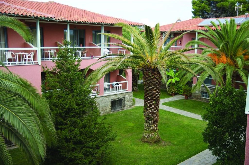 Hanioti Village & Spa Resort 3*