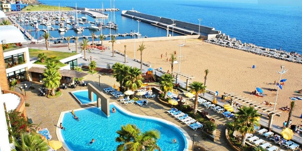 Hotel Calheta Beach