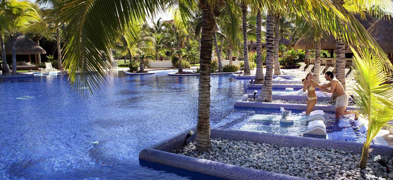Barcelo Maya Palace Deluxe