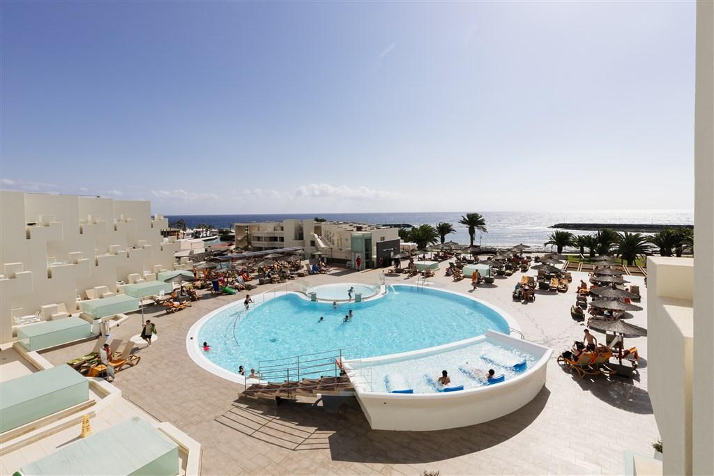 HD Beach Resort
