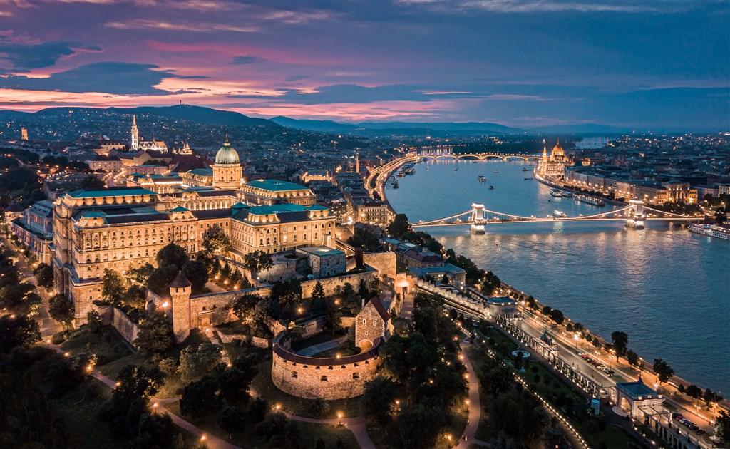 Budapešť a dunajský ohyb