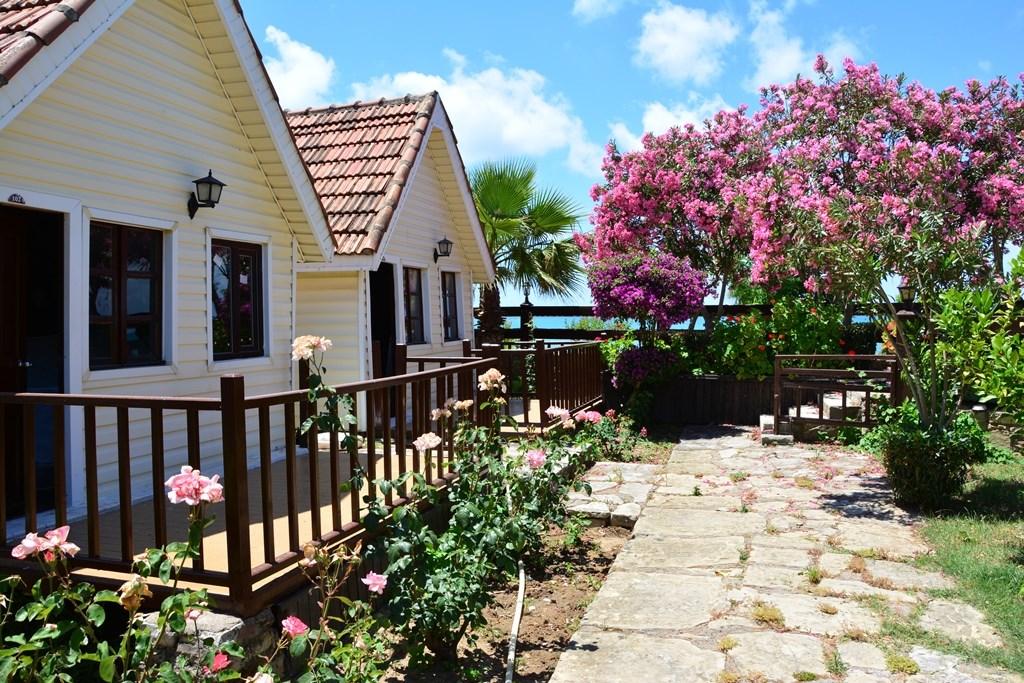 Nova Beach Hotel