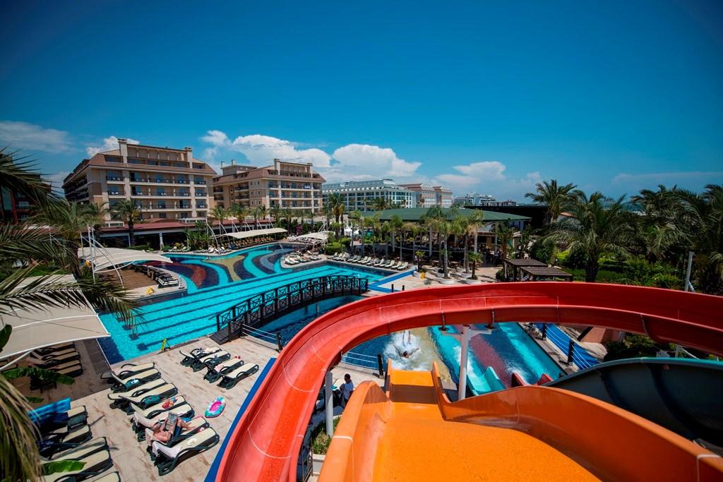 Crystal Family Resort & Spa