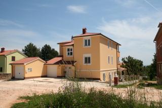 Vila 1318-36