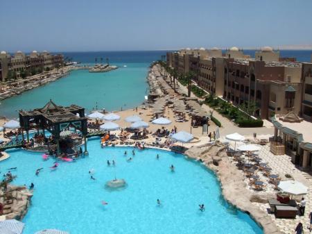 Sunny Days El Palacio