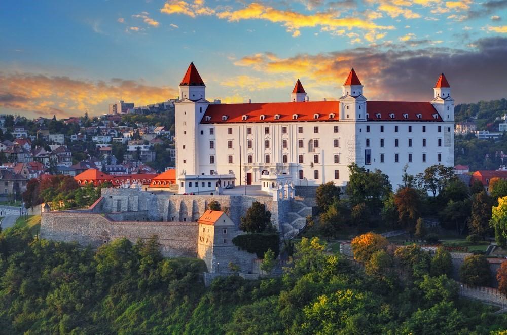 Bratislava s plavbou