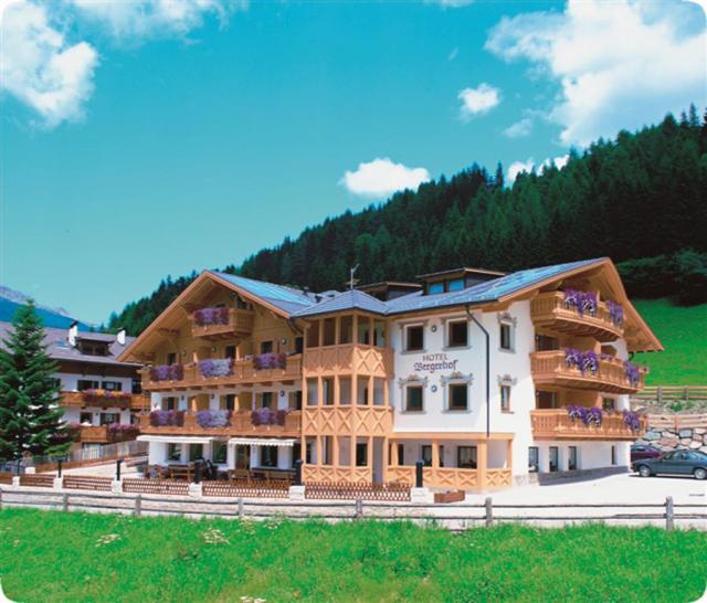 Almhotel Berghof