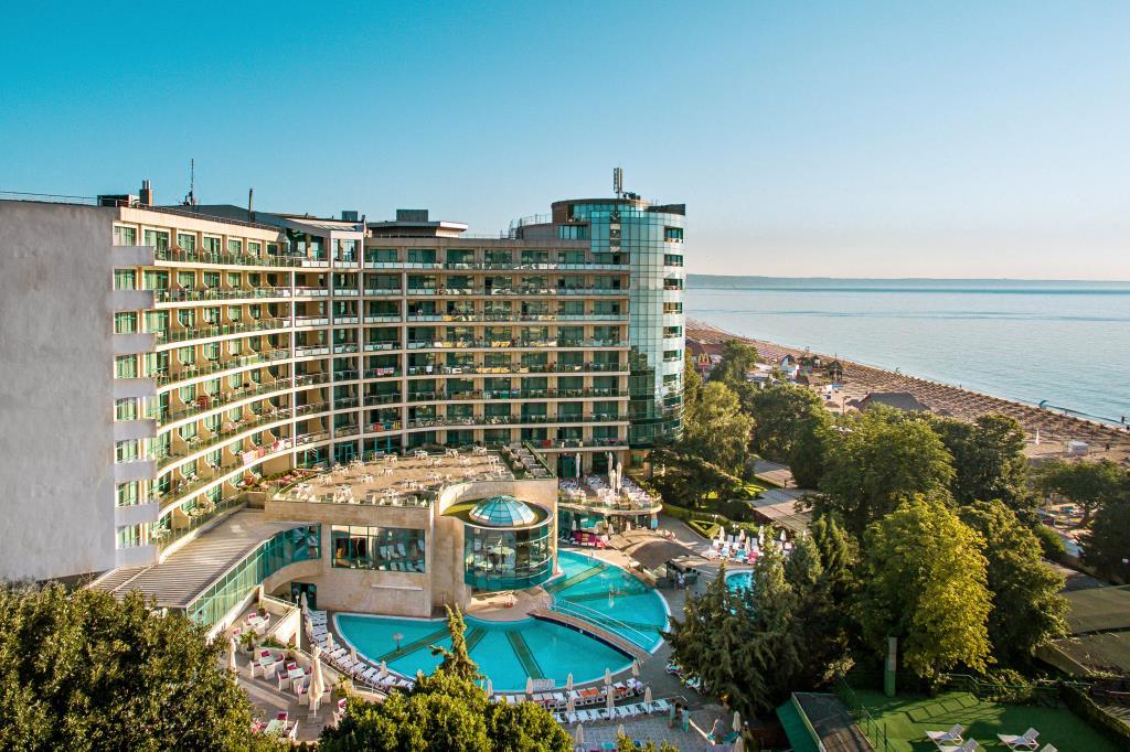 Marina Grand Beach