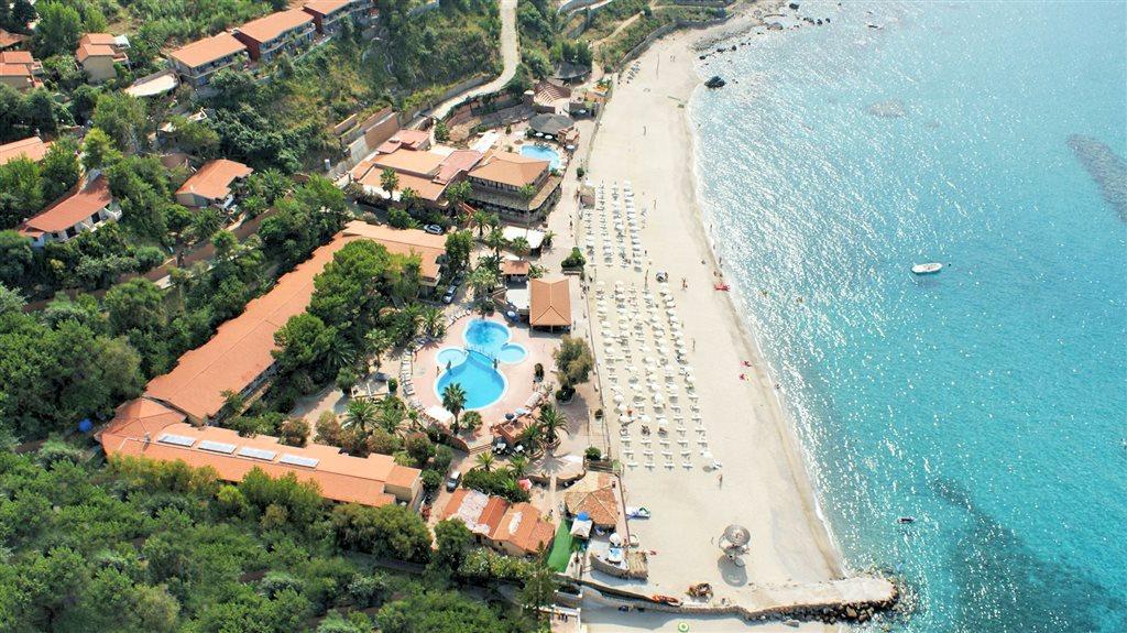 Baia Tropea resort /Blue Resort Paradise/