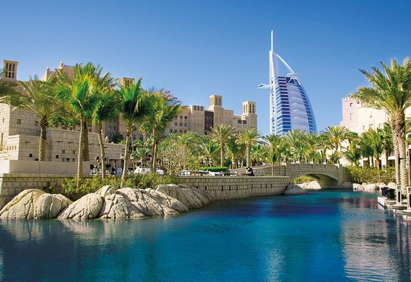 Dubaj - podzimní okružní cesta