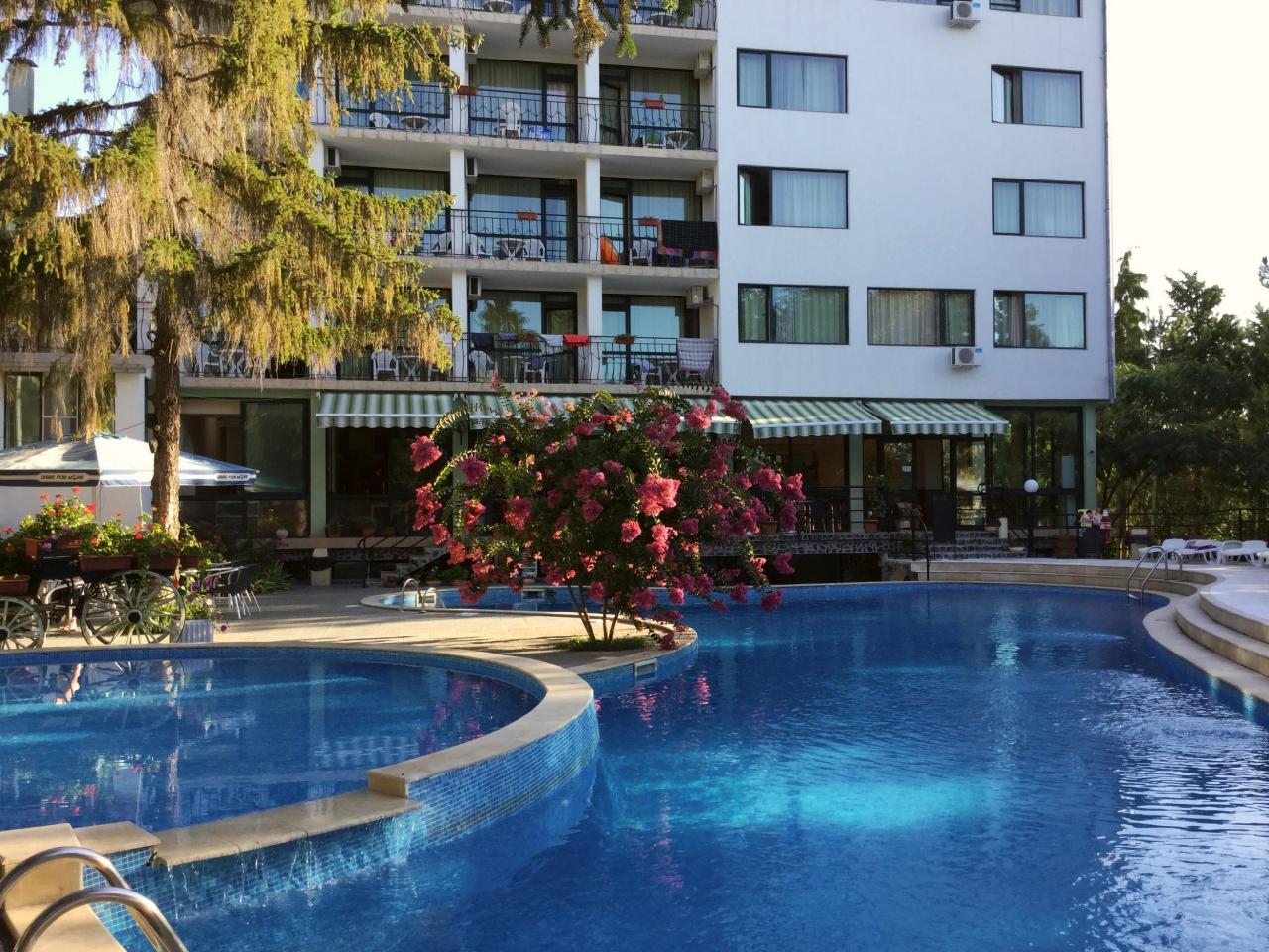 Hotel Briz