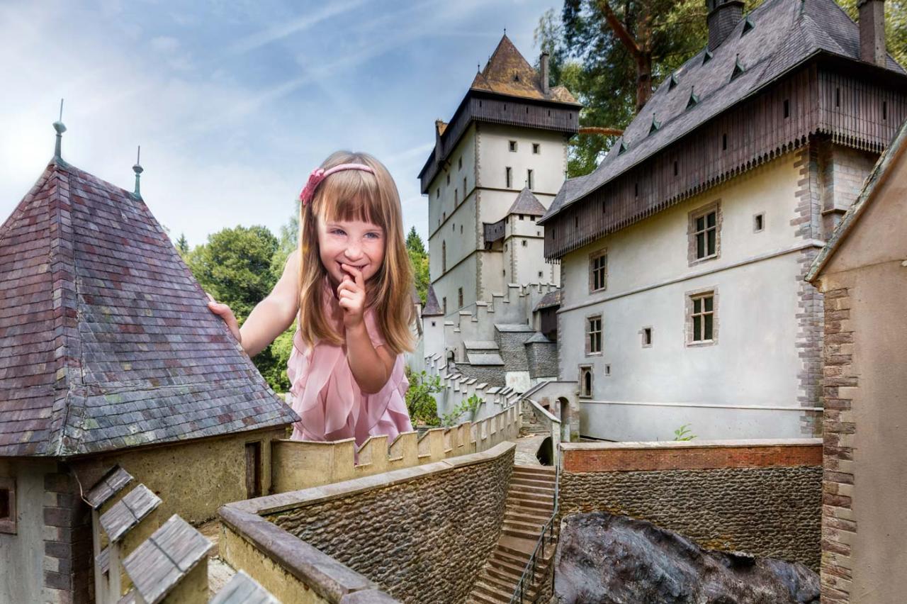 Miniatury českých památek v M. Lázních, hrad a zámek Bečov N. T.