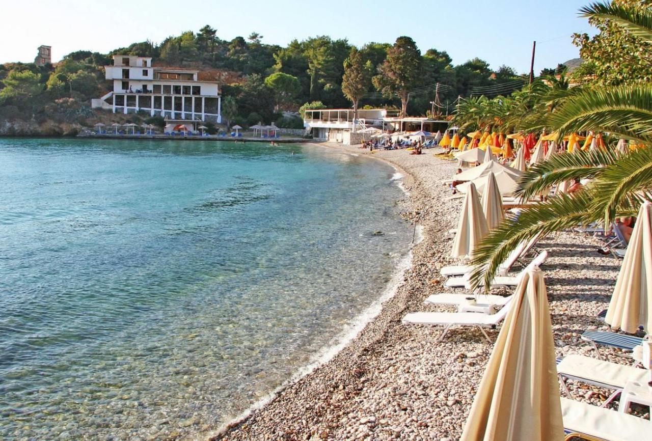 Samos Bay (Gagou Beach)
