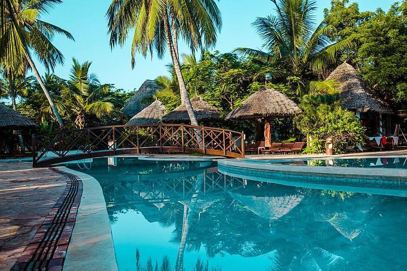 Uroa Bay Beach Resort