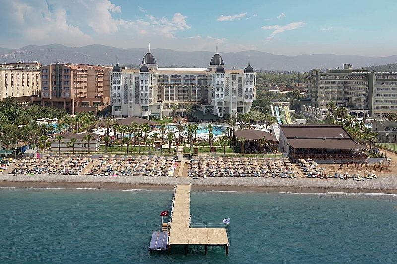 Kirman Sidera Luxury & Spa