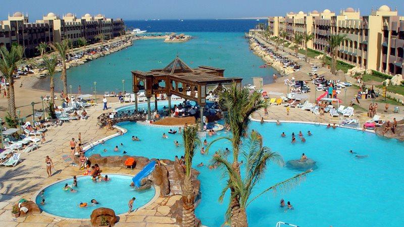 Sunny Days El Palacio
