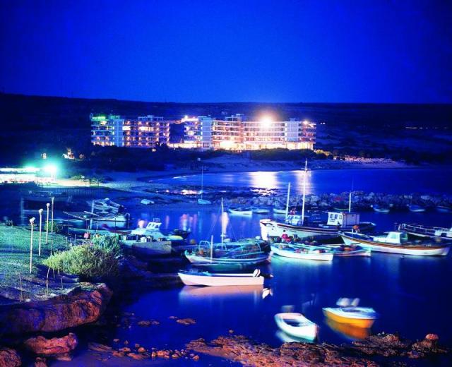 Grecian Bay