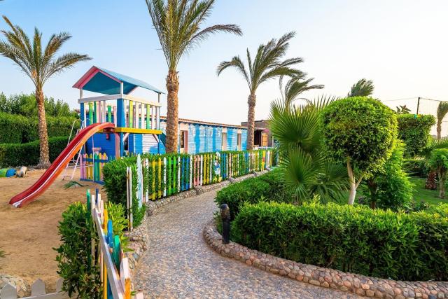 Sunrise Solara Aqua Park