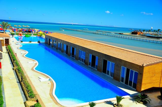 Sunrise Solara Aqua Park