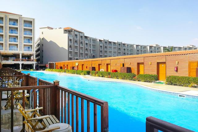 Sunrise Solara Aqua Park