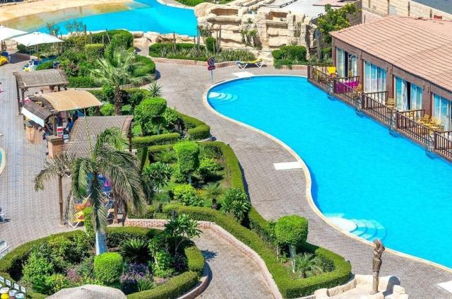 Sunrise Solara Aqua Park