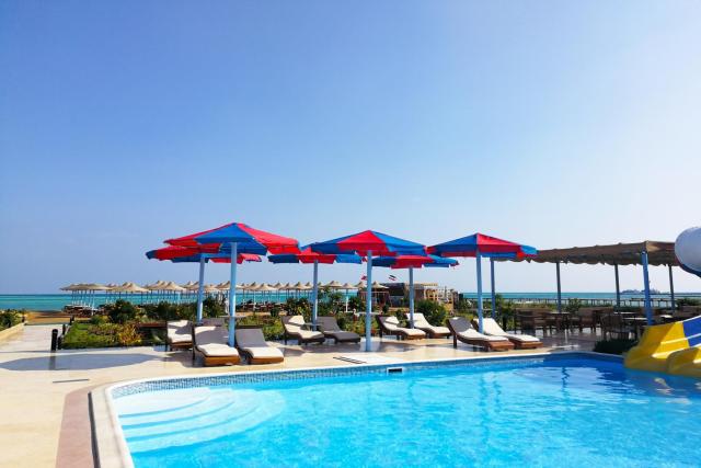 Sunrise Solara Aqua Park