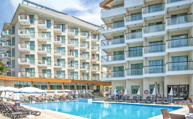Riviera Hotel & Spa