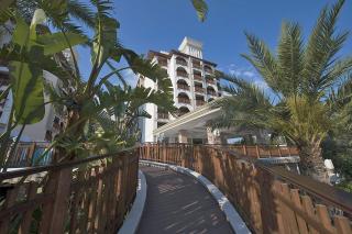 Quattro Beach Spa & Resort Hotel