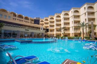 AMC Royal Resort
