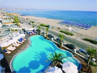 Pearl Beach Hotel