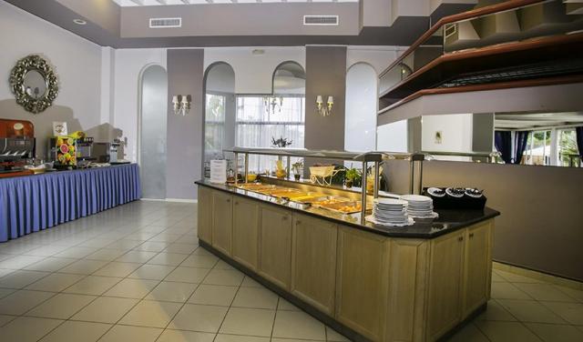 Happy-Days-Hotel-8.jpg