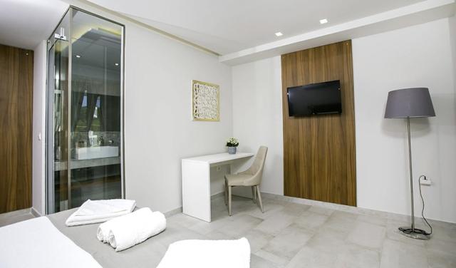 Happy-Days-Hotel-18.jpg