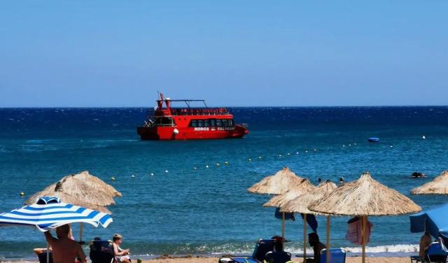 1036054-grecian-fantasia-resort.jpg