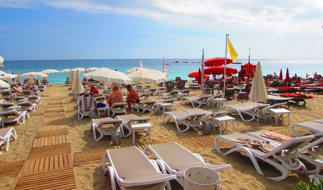 Xperia-Saray-Beach (39).jpg