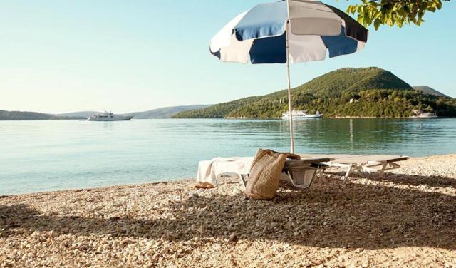 Avra-Beach (22).jpg