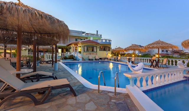 Kokkari-Beach-Hotel-15.jpg