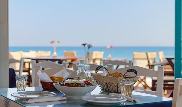 Kokkari-Beach-Hotel-20.jpg