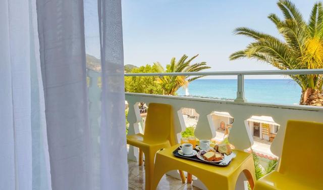 Kokkari-Beach-Hotel-21.jpg