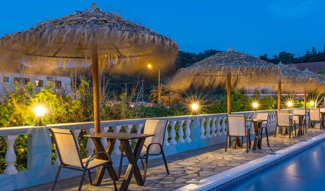 Kokkari-Beach-Hotel-29.jpg