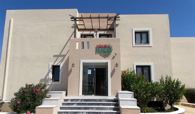 Irini hotel beach (9).jpg