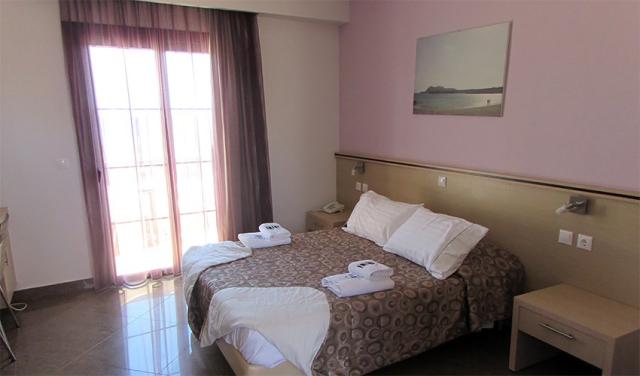 Irini hotel beach (5).jpg