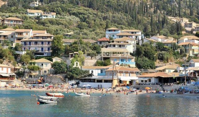 Agios-Nikitas-Hotel-1.jpg