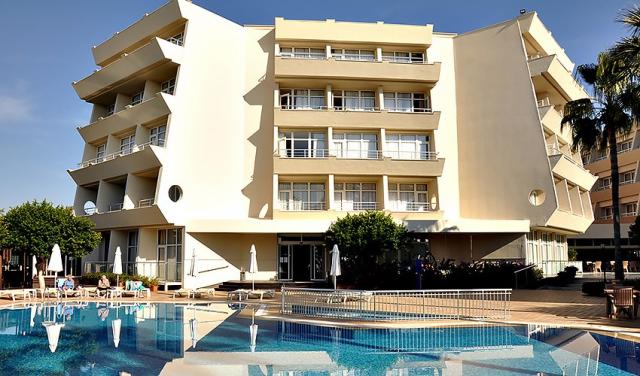 Nerton-Hotel-1.jpg