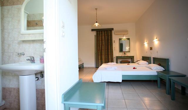 Elpis-Hotel-17.jpg