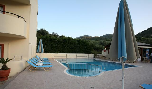 Elpis-Hotel-2.jpg