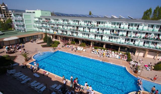 Hotel-Kotva_Sunny-Beach_Pool_2.jpg